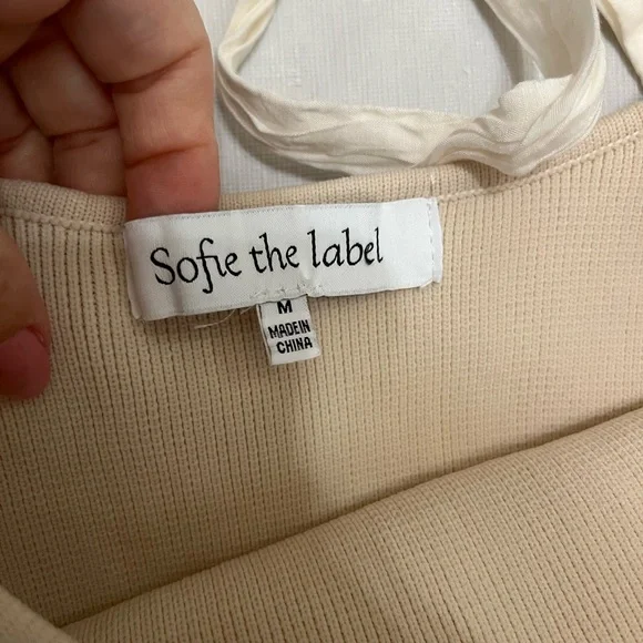 Sofie The Label Puff Sleeve Midi Dress - Picture 5 of 9